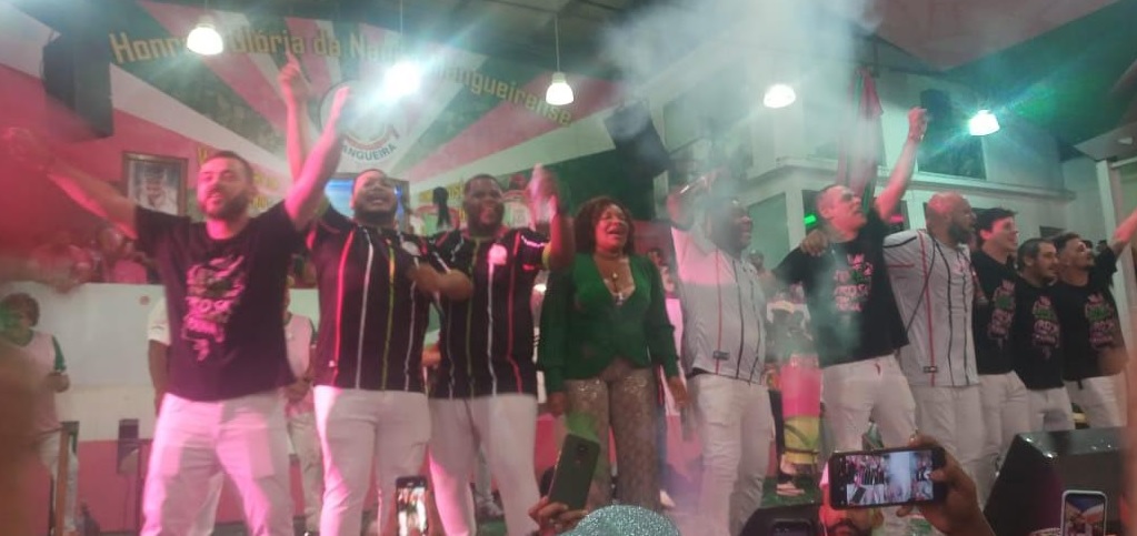 Mangueira acaba de escolher seu samba enredo para o Carnaval 2023 – Portal  Sambrasil